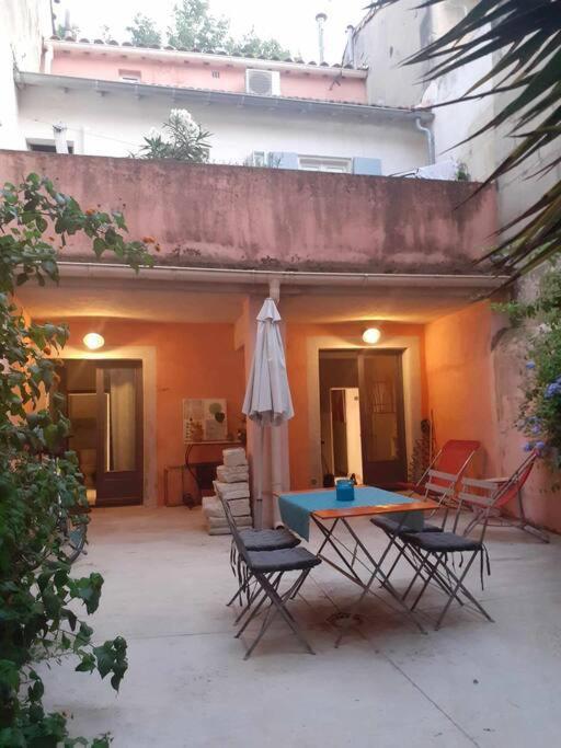 Arlette La Petite Maison Arlesienne Экстерьер фото